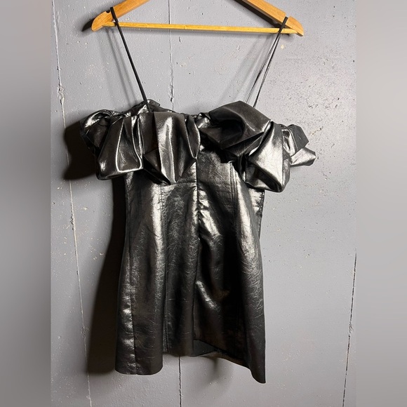 Zara VOLUMINOUS SHORT DRESS. Size Small - Picture 5 of 8